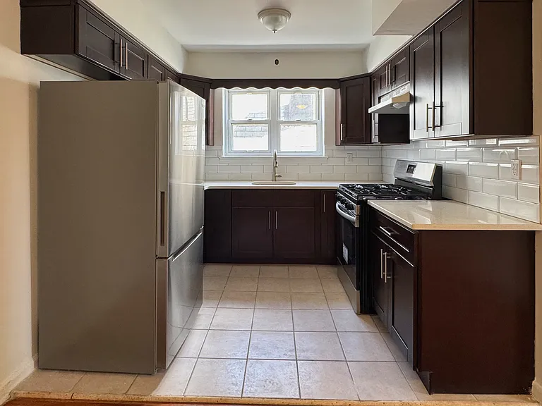 1651 Haight Ave #2 — Photo 3