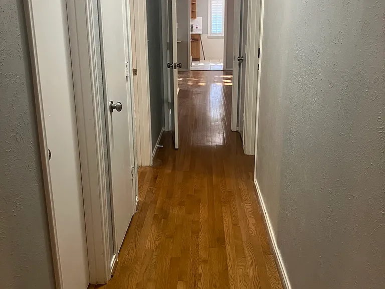2316 Greenmeadow Dr — Photo 7