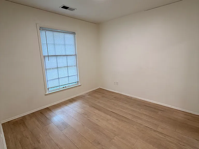3522 Lisbon Ln — Photo 22