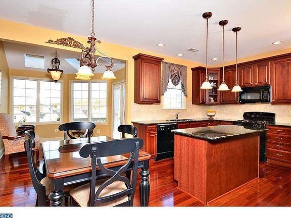5th image of 4418 Lobella Ct
