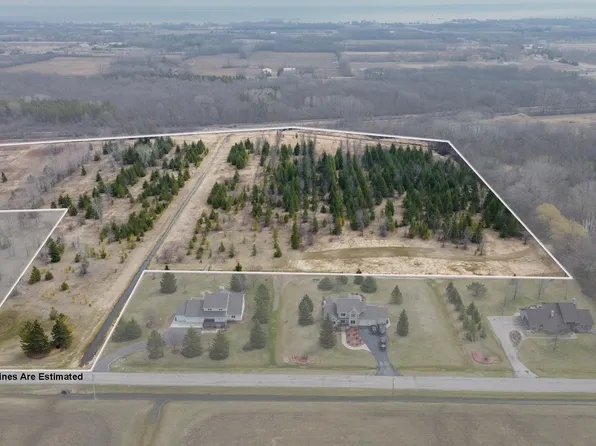 Swiss Rd, Oshkosh, WI 54902