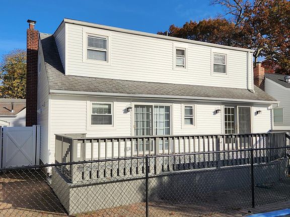 4th image of 23 Oxford Ave