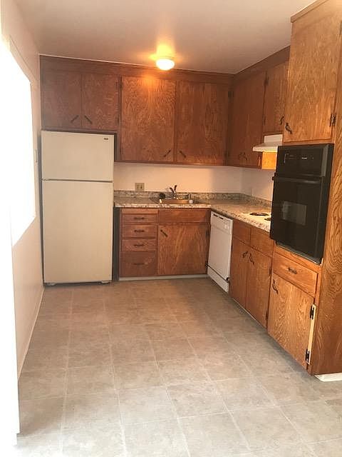 1st image of 2388 Karen Dr #5
