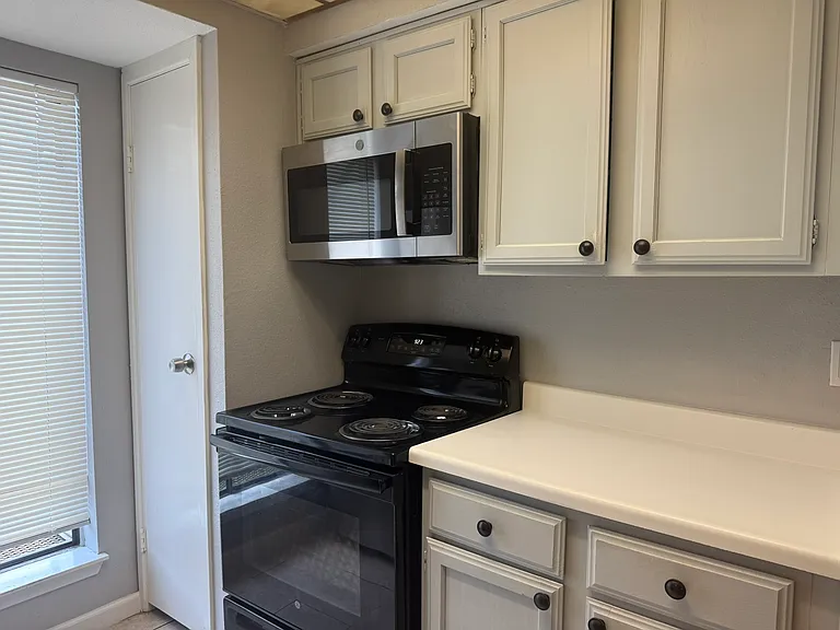 6750 Sands Point Dr #1 — Photo 11