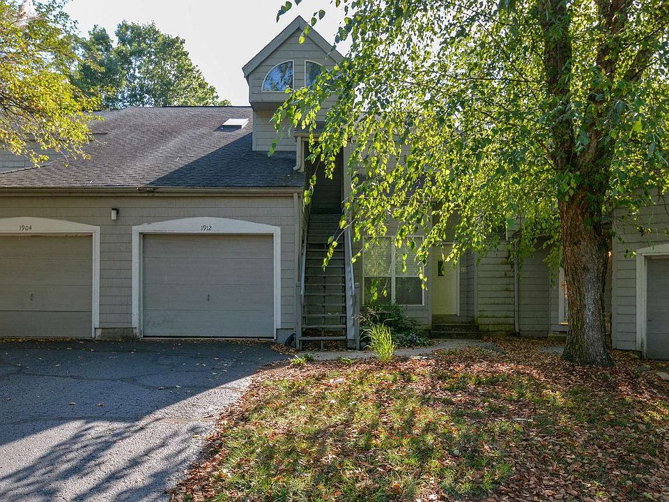 1st image of 1978 E Bay Pointe Dr