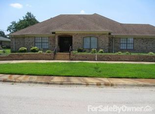 1411 Shawnee Trl, Henderson, TX 75654