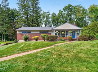843 Warner Road, Niskayuna, NY 12309