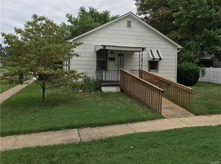 103 E 2nd St, Trenton, IL
