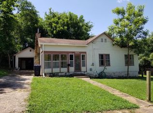 504 W Leyda St, West Plains, MO 65775