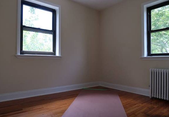 5th image of 2065 27th St APT 3A