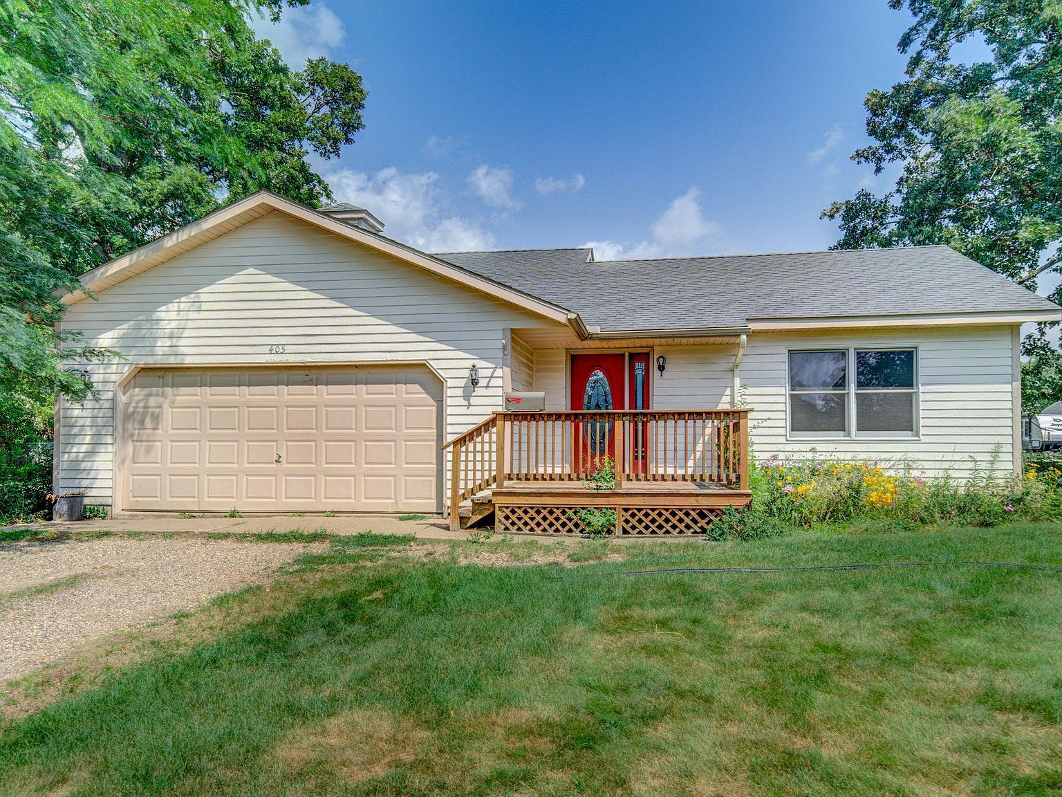 405 Walnut Dr, Woodville, WI 54028 | Zillow