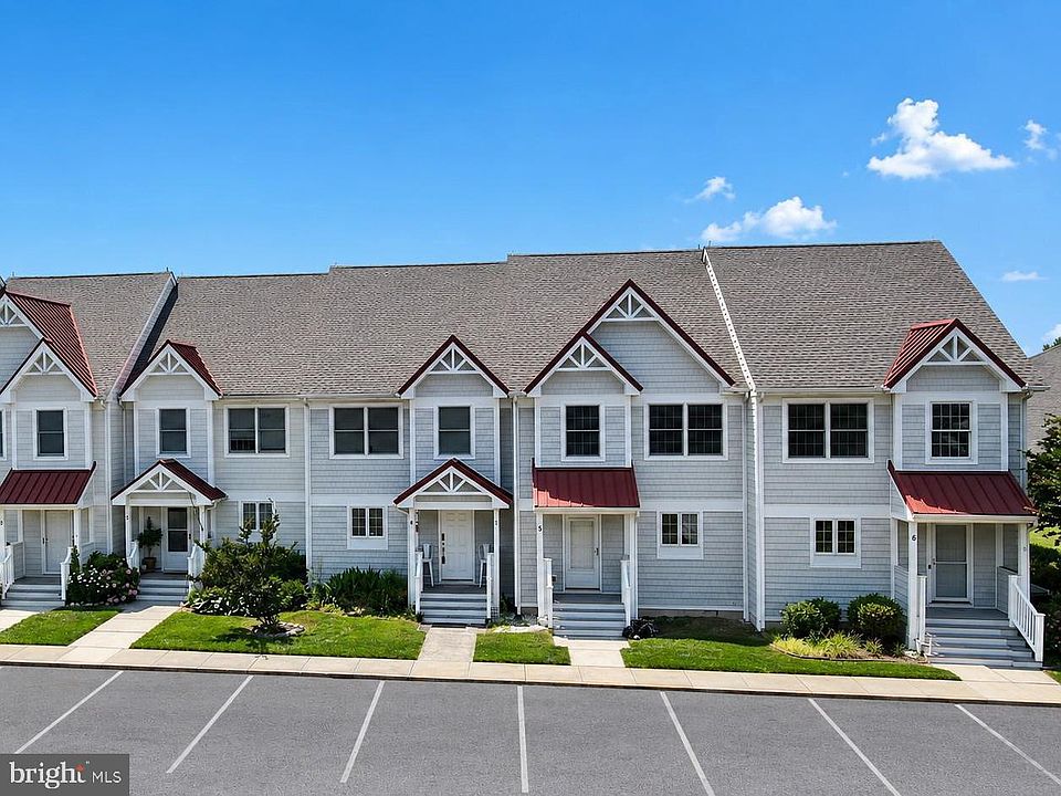 1st image of 9701-9701 Village Ln #5