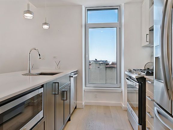 4th image of 133 Beach 116th St APT 4G