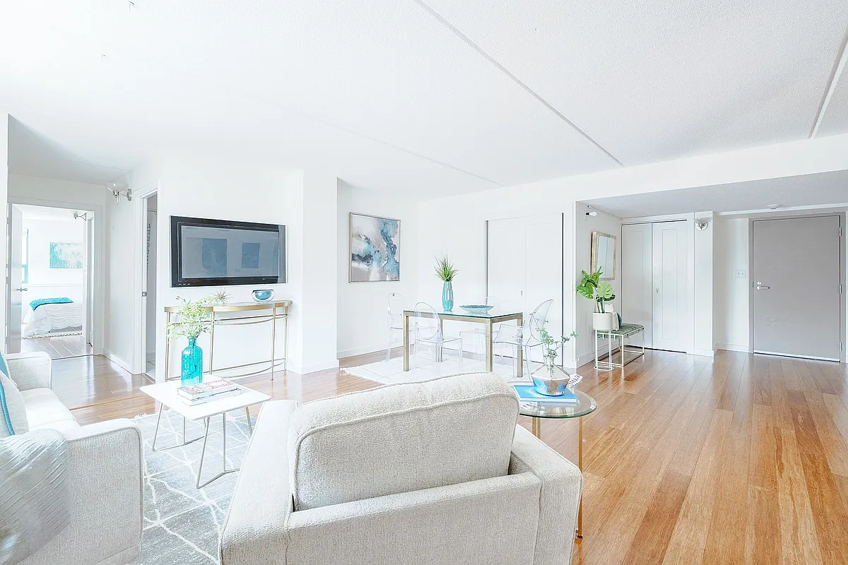Building Photo - 108 Peterborough St #3F