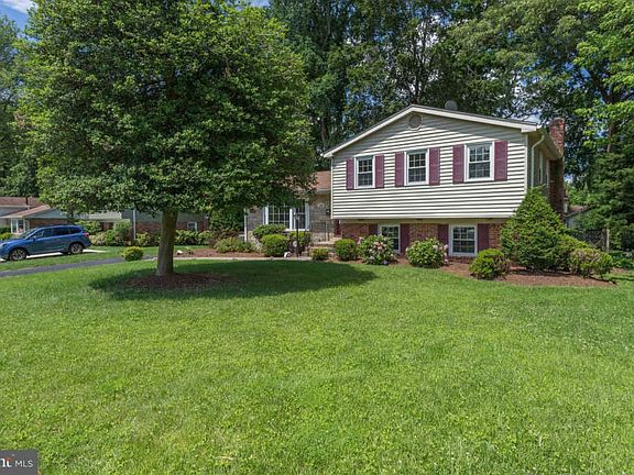 3rd image of 3108 Savoy Dr