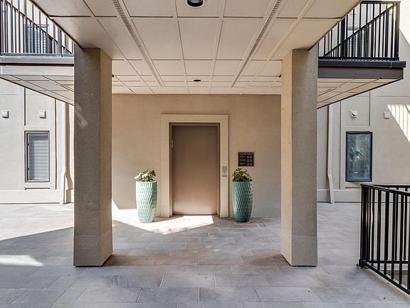2nd image of 3019 Ocean Winds Dr