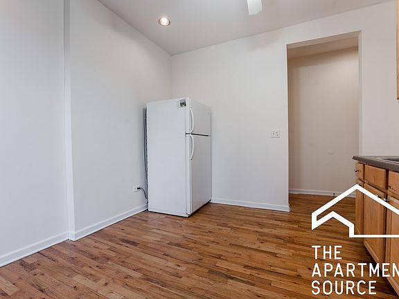 2nd image of 2450 N Southport Ave APT 104F