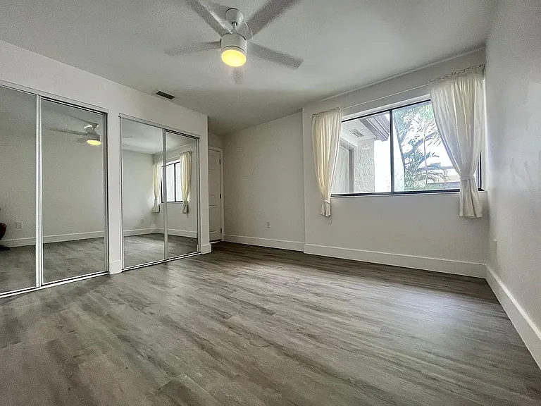3209 Bird Ave — Photo 22