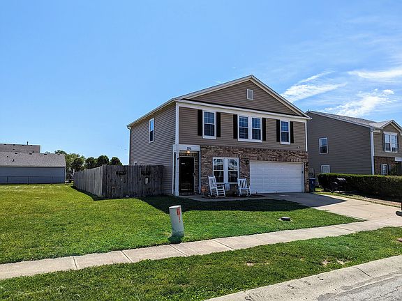 2nd image of 3311 Black Forest Ln