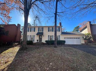 11 Valley Ct, Little Rock, AR 72204