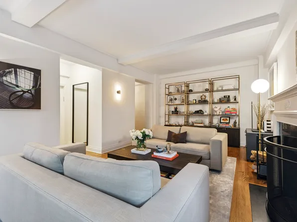 242 East 19th Street 2C image 3 of 8