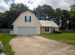 300 Pageant Ct, Hope Mills, NC 28348