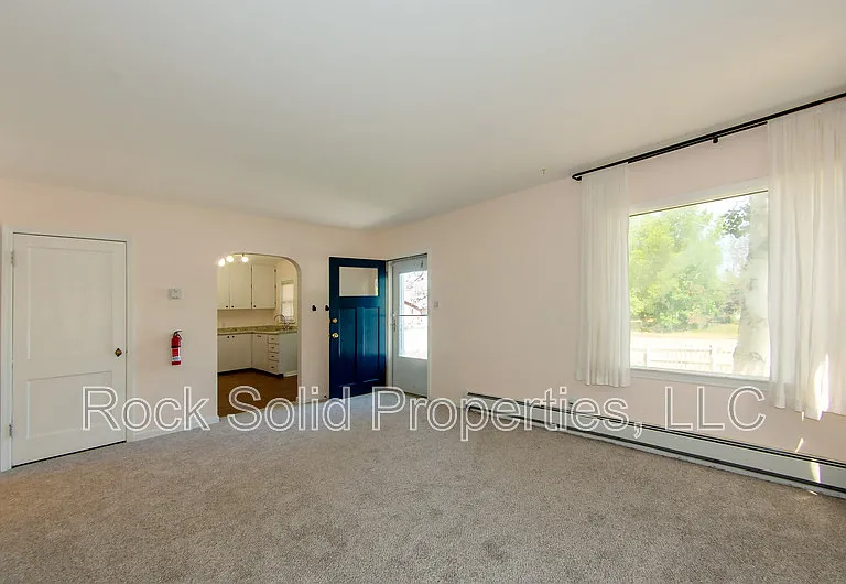 1301 E 23rd St #1 — Photo 4