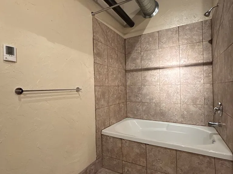 213 W Olive St #105 — Photo 7