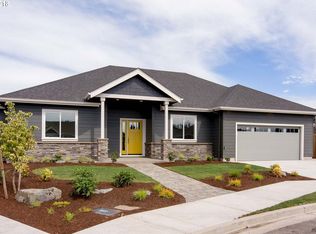 812 Hamilton St, Springfield, OR 97477