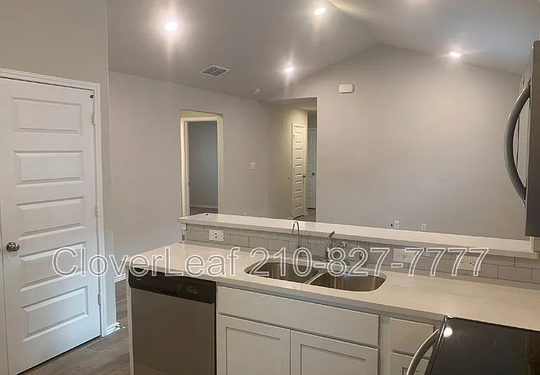 2172 Darst Dr — Photo 10