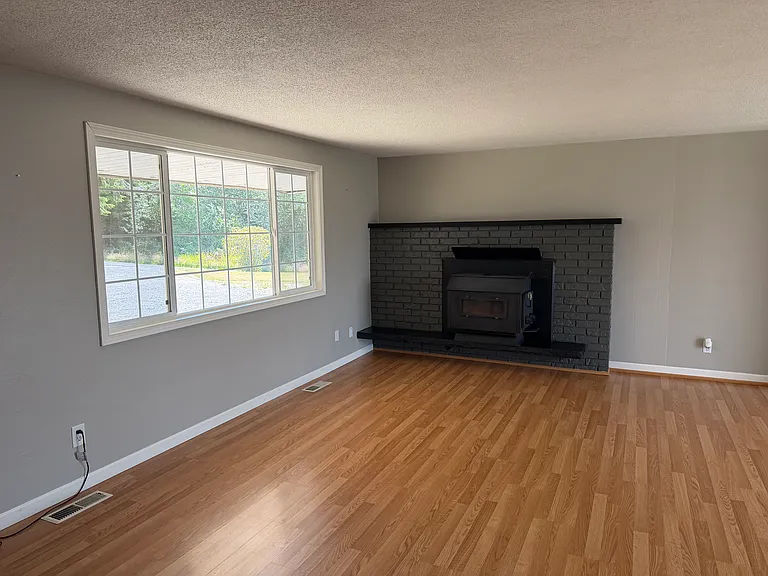 2732 Fairview Ct — Photo 14