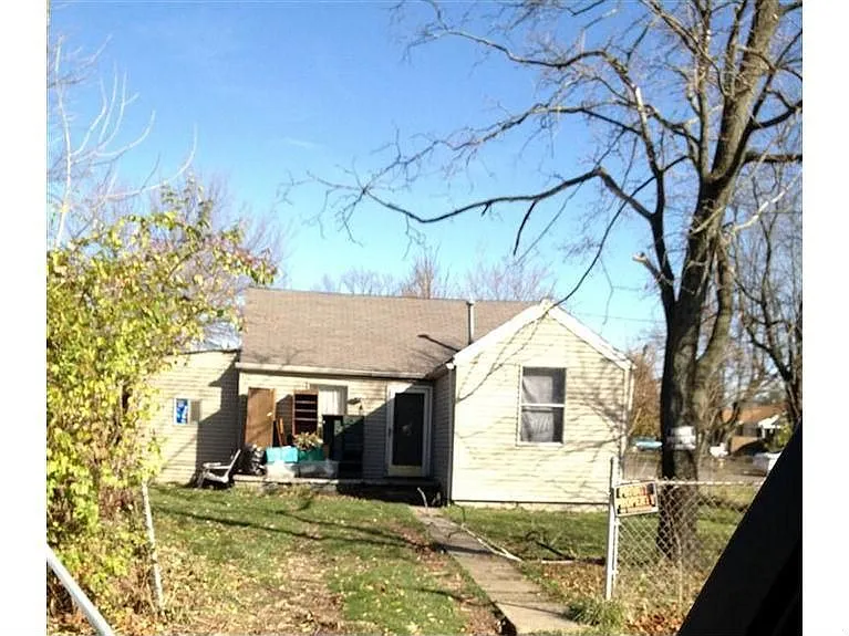 7942 3rd St photo 1