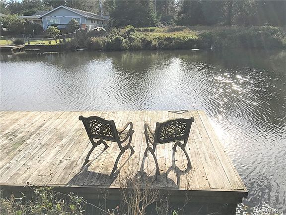 2nd image of 789 Duck Lake Dr SE