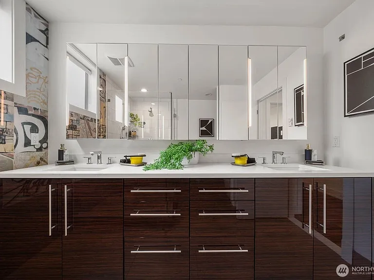 315 W Galer St #102 — Photo 30
