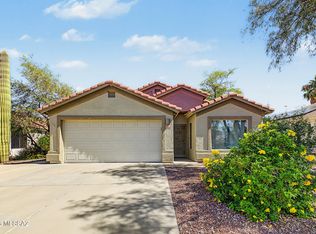 8596 N Sayante Way, Tucson, AZ 85743