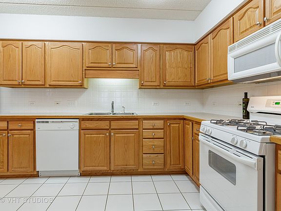 5th image of 750 Pearson St #1-501