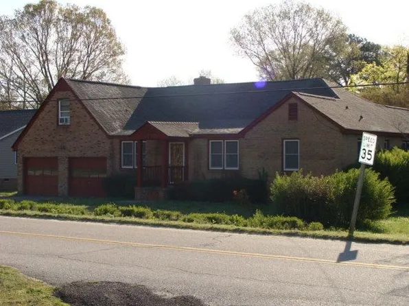 1491 Greate Rd, Gloucester Point, VA 23062