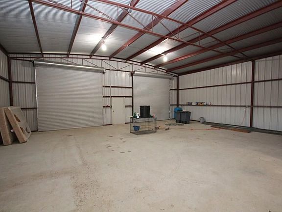 Inside of Barn.  Lots of light and Plugs