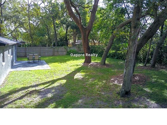 4th image of 321 Hidden Lake Dr
