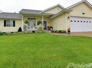 71 Swan Ln, Farmington, MO 63640