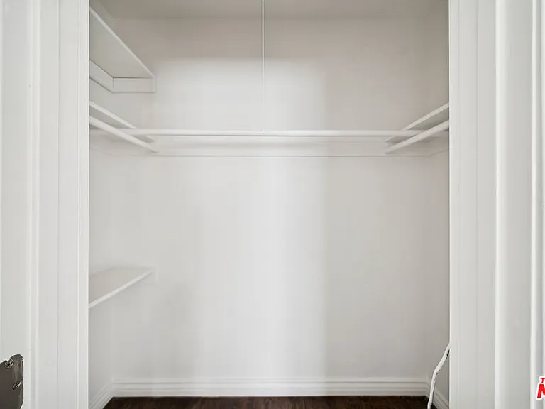 3652 Carmona Ave #6 — Photo 14