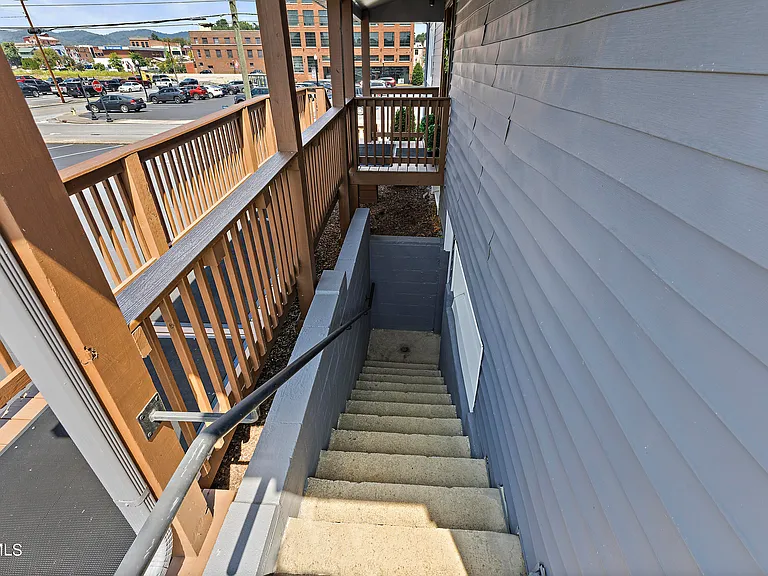 630 Broad St #2 — Photo 20