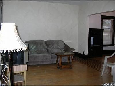 3rd image of 1286 Jackson Ave