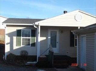 2052 Three Oaks Rd, Wirtz, VA 24184