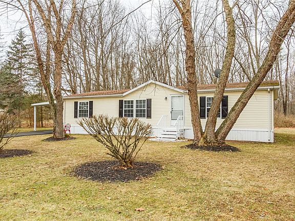 2nd image of 1021 Waterloo Geneva Rd