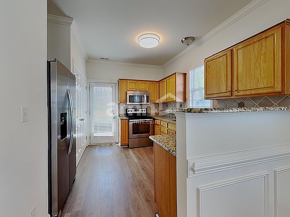 3rd image of 5009 Morning Edge Dr