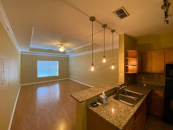 2nd image of 4207 S Dale Mabry Hwy Unit 6409