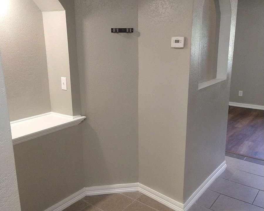 210 N Rowe St Pryor OK Zillow