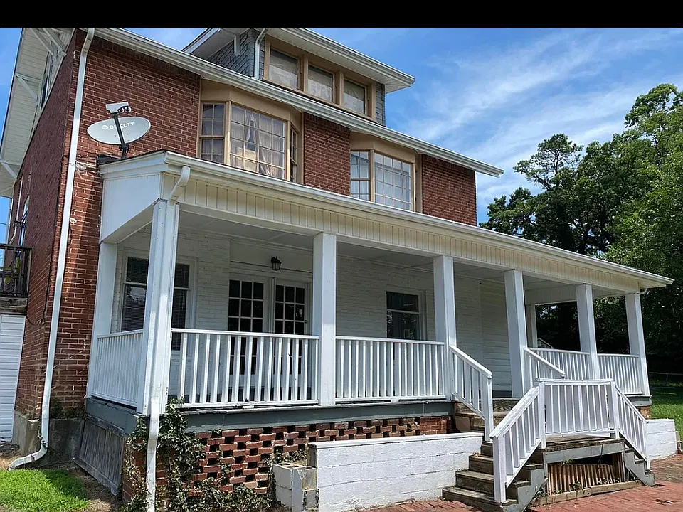 10 Point Pleasant Ave #A
