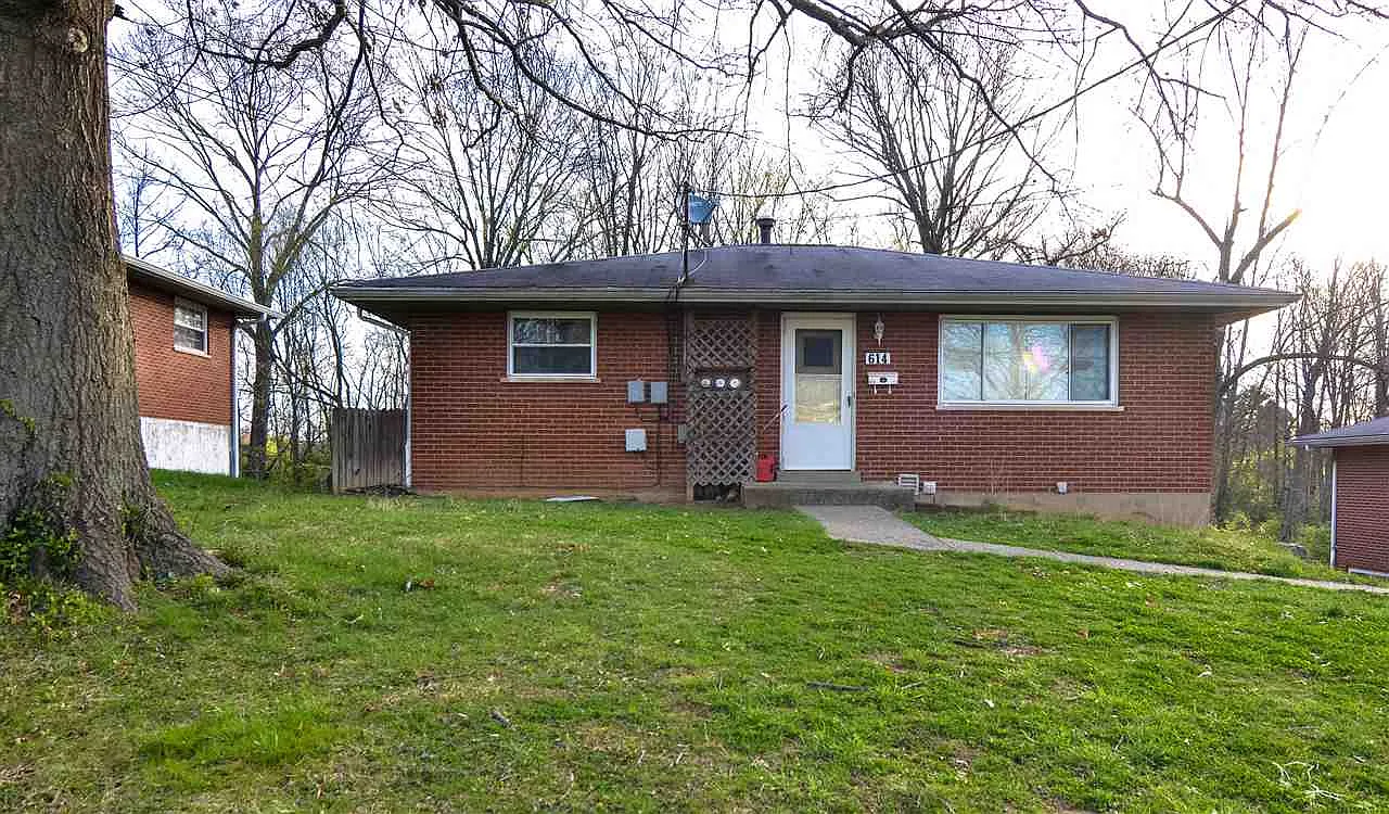 614 Perimeter Dr photo 1